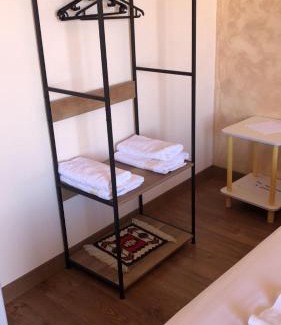 Kruje House | Guni Inn