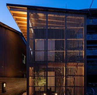 Kanazawa Hotel | Explore Gunjo no Tsuki: Family-Friendly Stay with Excellent Ratings