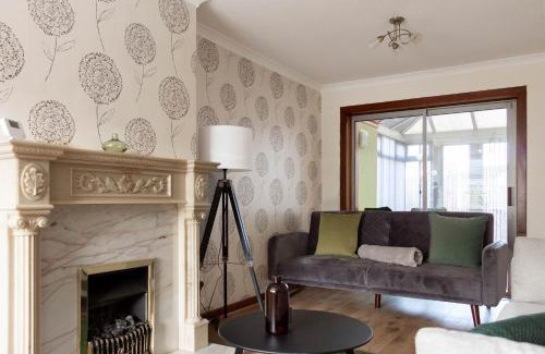 Grangemouth House | Pet-Friendly Retreat at Gunn House for Family Getaways