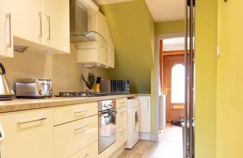Grangemouth House | Pet-Friendly Retreat at Gunn House for Family Getaways
