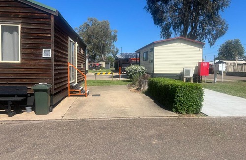 Gunnedah Hotel | Gunnedah Tourist Caravan Park