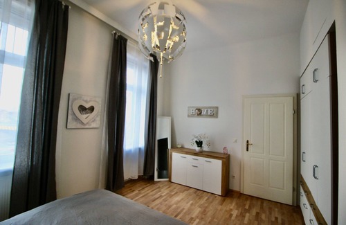 Dobling Apartment | Modern Gunold Residence 2 - Family-Friendly and Central