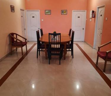 Hyderabad House | Budget-Friendly Family Retreat at Gunrock Manor