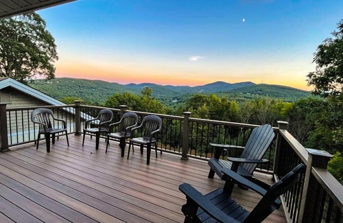 Gilford House | Inviting Gunstock Acres Home: Family and Pet-Friendly Stay