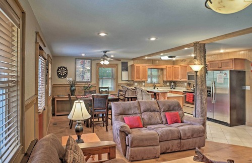 Guntersville Cabin | Tranquil Guntersville Cabin with Fire Pit and Hiking Access