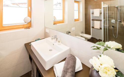 Rabla Apartment | Pet-Friendly Guntraun: Guest Rated 9.8 with Breakfast & More