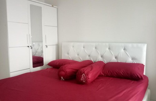 Gunung Putri Apartment | Budget-Friendly Stay at Gunung Putri Square @Rendy Room