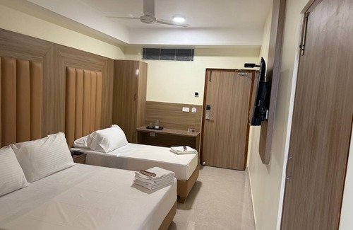 Tiruchendur Bed & Breakfast | Guru Chitra