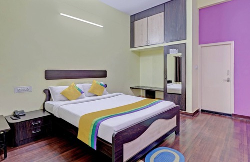 Panduranga Nagar House | Discover Itsy Hotels Guru Comforts: Rated 9/10 & Family-Friendly