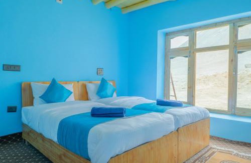 Leh House | Discover Comfort at Gurung Homestay with Hot Tub & Breakfast