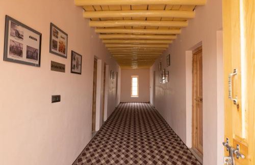 Leh House | Discover Comfort at Gurung Homestay with Hot Tub & Breakfast