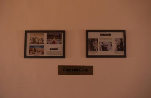 Leh House | Discover Comfort at Gurung Homestay with Hot Tub & Breakfast