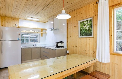 Gurye House | Discover Gurye Deulangil Pension: Eco-Friendly Retreat