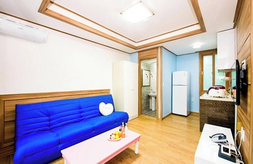 Gurye House | Cozy Gurye Maple Valley Pension with Family-Friendly Perks
