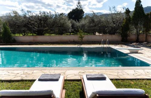 Egira Villa | Enchanting Gustav Retreat Villa with Ocean View and Pool