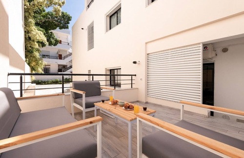 La Marsa Apartment | Unforgettable Stay at Gustave Flaubert - Top Rated & Family-Friendly