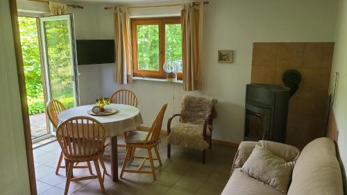 Hanerau-Hademarschen House | Pet-Friendly Retreat at Gut Hanerau with Child Amenities