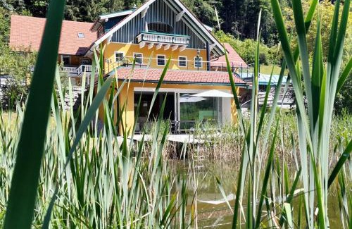 Koppl Apartment | Relaxing Oceanfront Retreat at Gut Hinterklaus with Pool