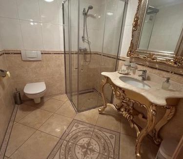 Sankt Georgen am Langsee Apartment | Family-Friendly Getaway at Gut Keutschachhof - Rated 9/10