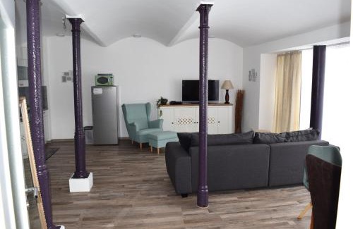 Lobstaedt Apartment | Comfortable Gut Kuhfs: Family-Friendly & Wheelchair Accessible