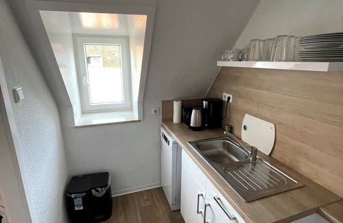 Neumuenster Condo | Gutenbergstraße 13 - 2 bedrooms with living room