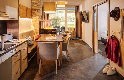 Schattwald Apartment | Guthof Lutz: Pet-Friendly Retreat with Spa & Perfect Rating