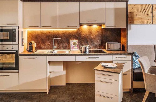 Schattwald Apartment | Guthof Lutz: Pet-Friendly Retreat with Spa & Perfect Rating