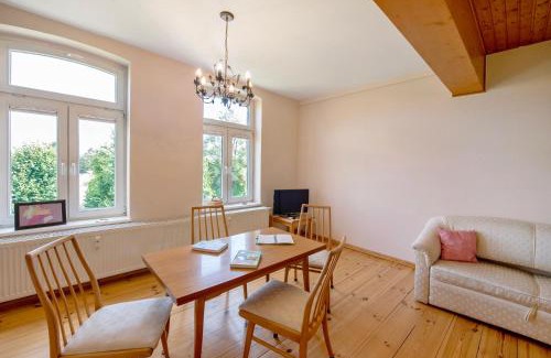 Neukloster Apartment | Gutshaus am Teich: Pet-Friendly Retreat with High Ratings