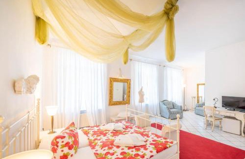 Rugen Island Bed & Breakfast | Inviting Gutshaus Krimvitz Double Room with Breakfast Included