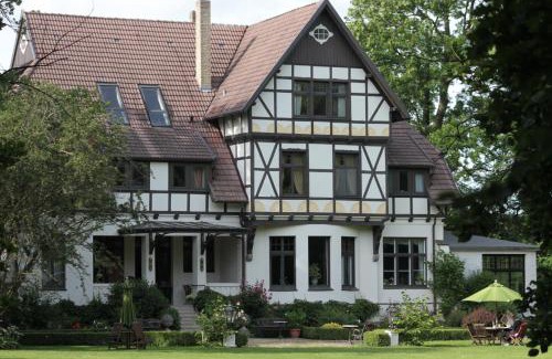 Klein Kubbelkow Hotel | Indulge at Gutshaus Kubbelkow - 4-Star Spa Retreat