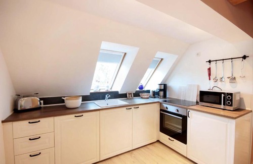 Bergen auf Ruegen Apartment | Pet-Friendly Retreat at Gutshaus Silvitz by Rujana