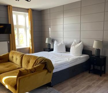 Muritz House | Gutshauszimmer Premium - Guest Rated 9/10 & Pet Friendly