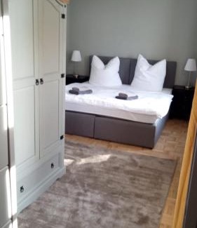 Muritz House | Gutshauszimmer Premium - Guest Rated 9/10 & Pet Friendly