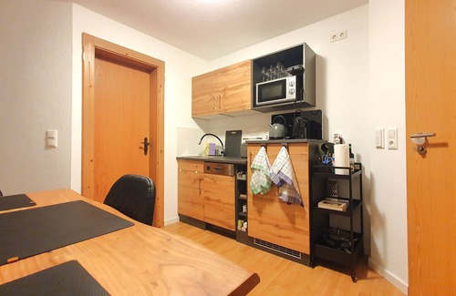Stephanskirchen Apartment | Gutshof Alpenblick am Simssee: Cozy Apartment with Kitchen