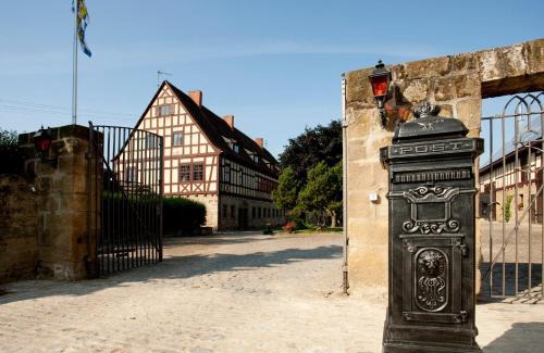 Erlabronn House | Family-Friendly Retreat at Gutshof Familie Gress