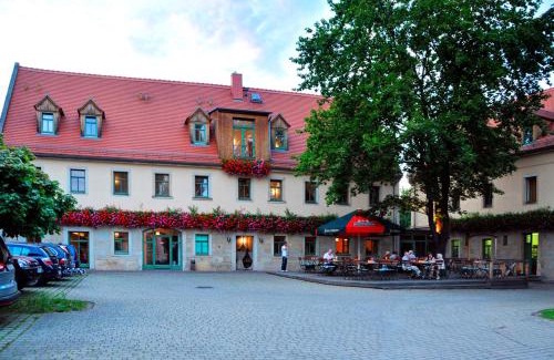 North Tolkewitz/Seidnitz Hotel | Pet Friendly Getaway at Gutshof Hauber - Family Welcomes!