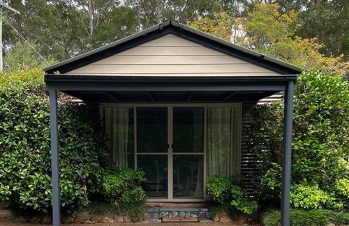 Hallidays Point Bed & Breakfast | Discover Guwala Cottage: Guest Rated 9/10 with Pool