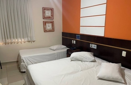 Morada do Acampamento Hotel | Pet-Friendly GV Center Hotel with Pool & Spa Amenities