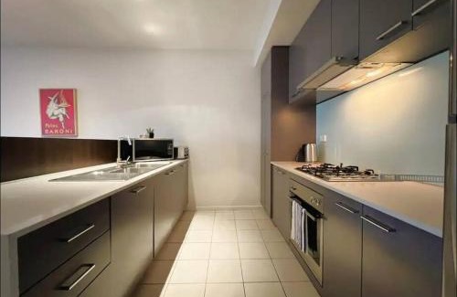 Glen Waverley Apartment | Family-Friendly Escape at The Glen with Balcony Access