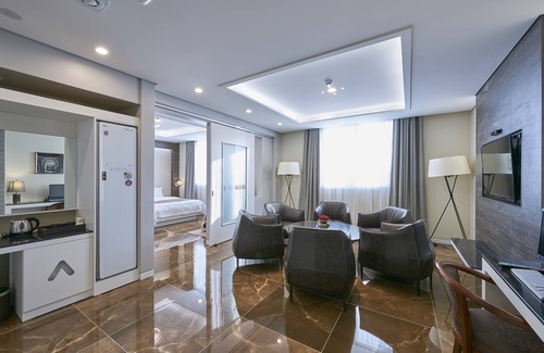 Gwangsan-gu Hotel | Experience Comfort at Gwangju Aura Hotel - Rated 9.2/10