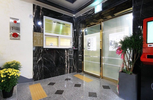 Dong-Gu Hotel | Eco-Friendly Gwangju Chungjangro Gold Brown Hotel Retreat