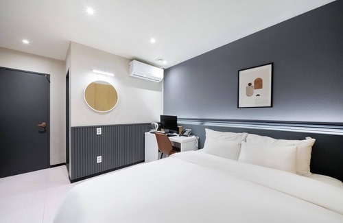 Buk-gu Hotel | Eco-Friendly Comfort at Gwangju Gakhwadong YAM Dong-gwangju