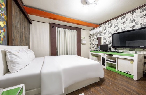 Dong-Gu Hotel | Eco-Friendly Gwangju Herb: Family & Breakfast Amenities