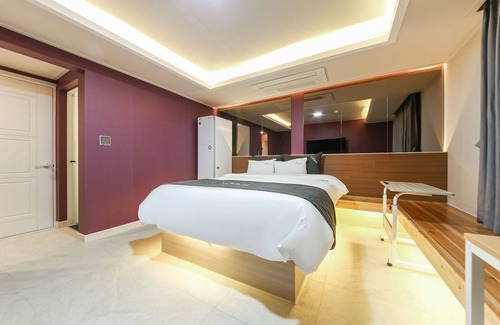 Buk-gu Hotel | Eco-Friendly Comfort at Gwangju Unam-dong Yeogijoa