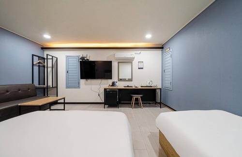 Gwangmyeong Hotel | Eco-Friendly Stay at Gwangmyeong Cancun with Breakfast