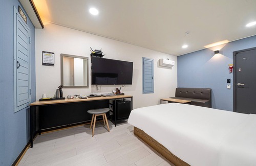 Gwangmyeong Hotel | Eco-Friendly Stay at Gwangmyeong Cancun with Breakfast