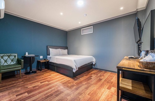 Gwangmyeong Hotel | Eco-Friendly Stay at Gwangmyeong Sum with Breakfast Included