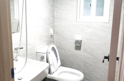 Gwangyang House | Eco-Friendly Gwangyang Sandalbaengi Pension with Breakfast