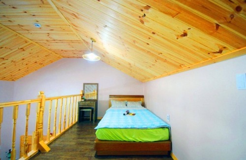 Gwangyang House | Explore Gwangyang Supsongnongwon Pension: Family-Friendly Retreat