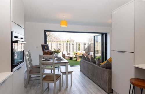 Llanfaelog House | Gwel Y Mynydd - Perfect Family Retreat in Anglesey